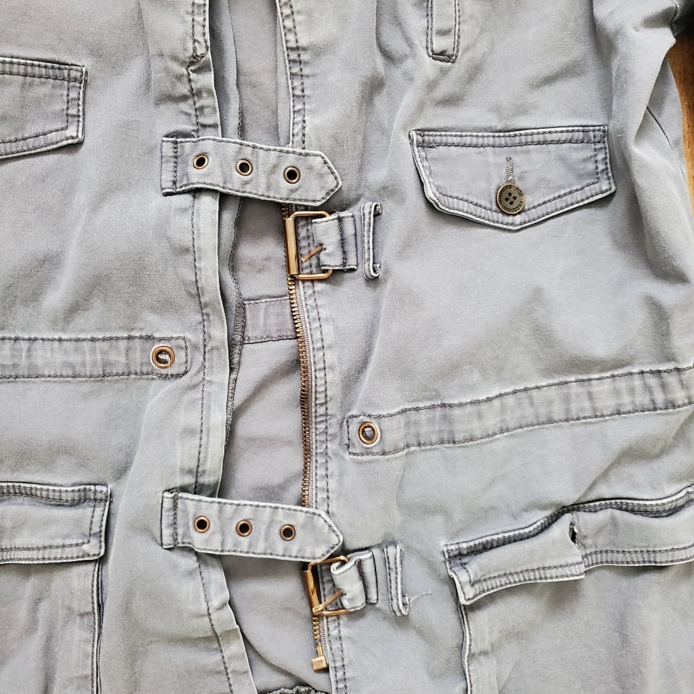Grey jacket - Picture 3 of 3
